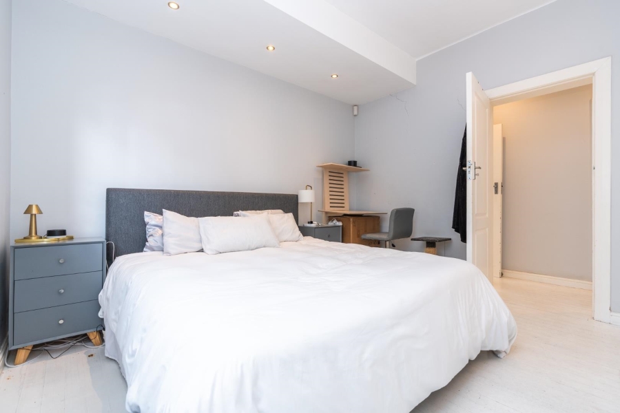 2 Bedroom Property for Sale in Green Point Western Cape